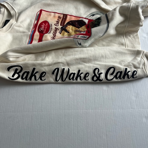 Wedding Cake Wake Bake and cake long sleeve sweater size xl 100% cotton unisex - Picture 6 of 14